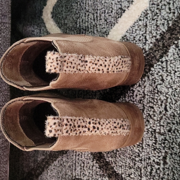 Booties - Picture 3 of 5